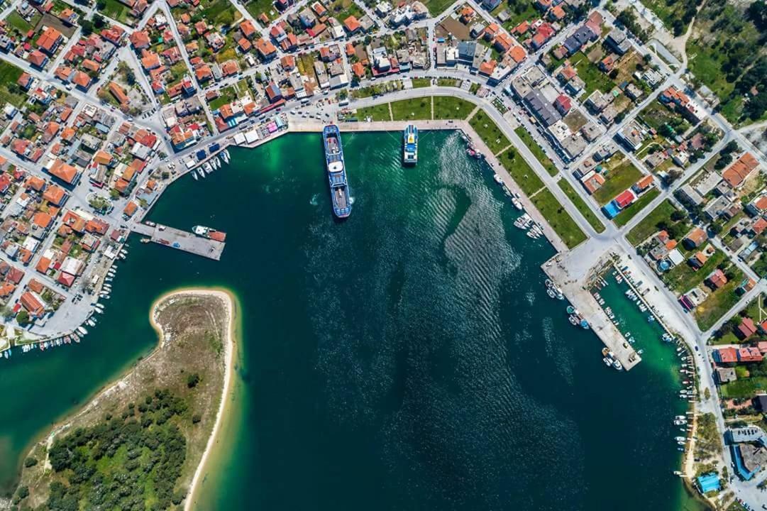 Dimitris Luxury Apartment Keramoti  Exteriör bild